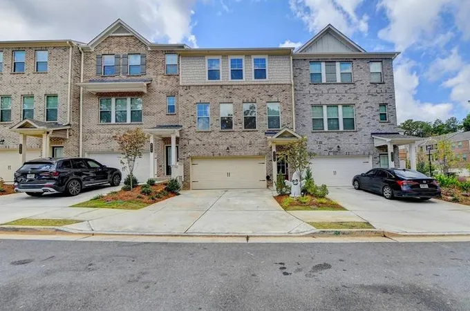 2172 Graywell Ln, Duluth, GA 30096 - MLS 7323431 for Sale