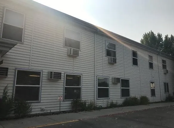 Friendship Manor I & II Apartments - 324 W Logan St - Caldwell, ID Apartments for Rent