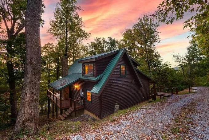 3769 CLABO MOUNTAIN LN, Sevierville, TN 37862 Single Family Residence For Sale  MLS# 257692 for Rent