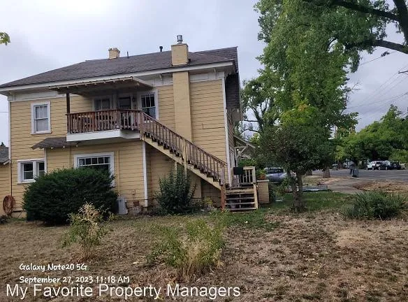 101 W Main St - Talent, OR 97540 - Home For Rent