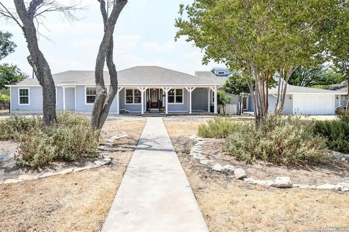 1215 Jack Drive N, Kerrville, TX 78028 for Sale