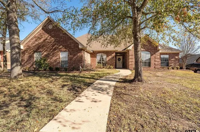1901 Cedar Spur St, Tyler, TX 75703 - MLS 24000247 for Sale