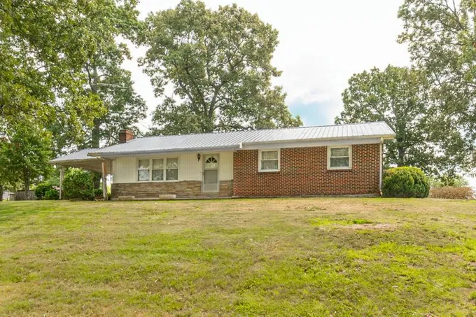 6863 MCMINNVILLE HWY, Smithville, TN 37166 Single Family Residence For Sale  MLS# 2548309
