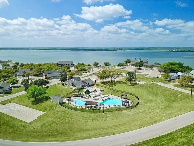 43067 Cedar Crest Dr, Whitney, TX 76692 for Sale