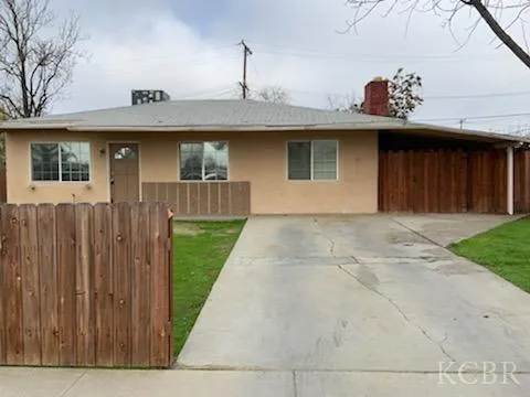 404 San Madina Dr, Hanford, CA 93230  MLS# 218891 for Sale