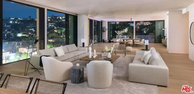 9040 W Sunset Blvd PHA, West Hollywood CA 90069 for Sale