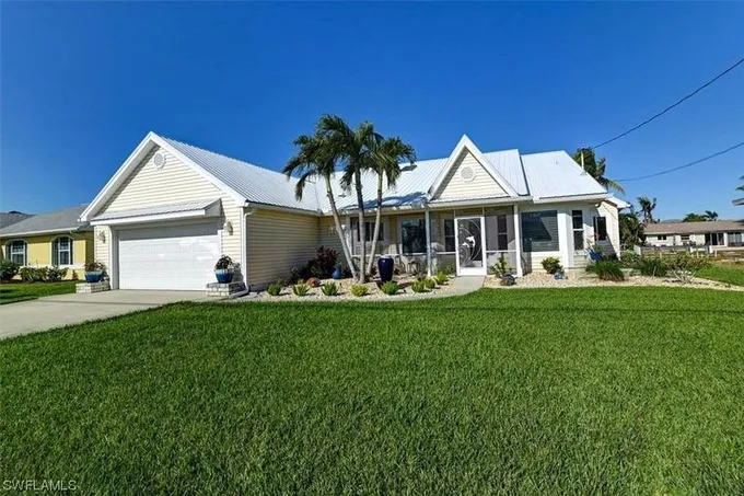 Cape Coral, Lee County, FL Lakefront Property, Waterfront Property, House for sale Property ID: 416069354