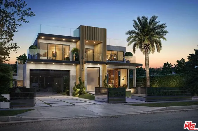 615 23rd St, Santa Monica, CA 90402 - MLS 23-308397 for Sale