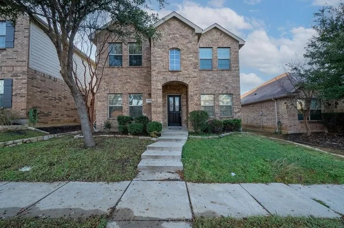 9016 Spurs Trail, Cross Roads, TX 76227 - MLS 20514103 for Sale