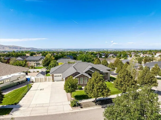 1492 STONERIDGE DR, Pocatello, ID 83201 Single Family Residence For Sale  MLS# 574460