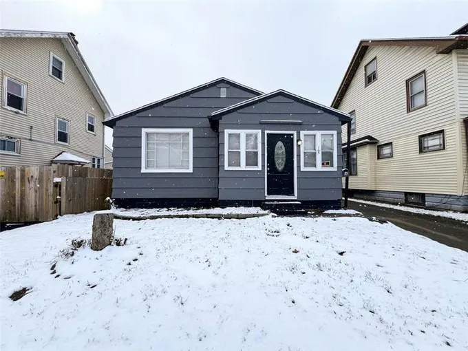 165 ONEIDA ST, Rochester, NY 14621 Single Family Residence For Sale  MLS# R1513550