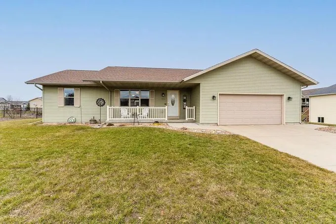 1511 19th St, Baraboo, WI 53913  MLS# 1968324 for Sale