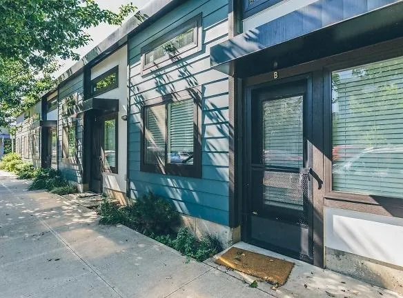 Sherm Apartments - 1101 SE Sherman St - Portland, OR Apartments for Rent