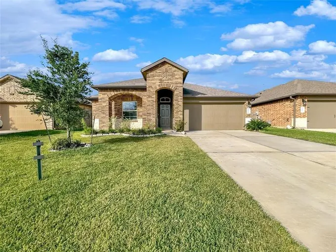 3931 Barnacle Ct, Baytown, TX 77521 for Sale