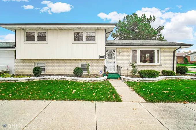 2760 W 84th St, Chicago, IL 60652  MLS# 11973173 for Sale
