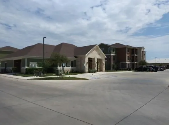 WALNUT GROVE APARTMENTS - 1400 E Walnut St - Seguin, TX Apartments for Rent
