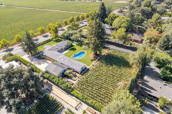 760 ZINFANDEL LN, St. Helena, CA 94574 Single Family Residence For Sale  MLS# 323905472 for Rent