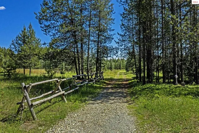 NNA FIREHOUSE RD. Moyie Springs, ID 83845 Unimproved Land For Sale  MLS# 20231421