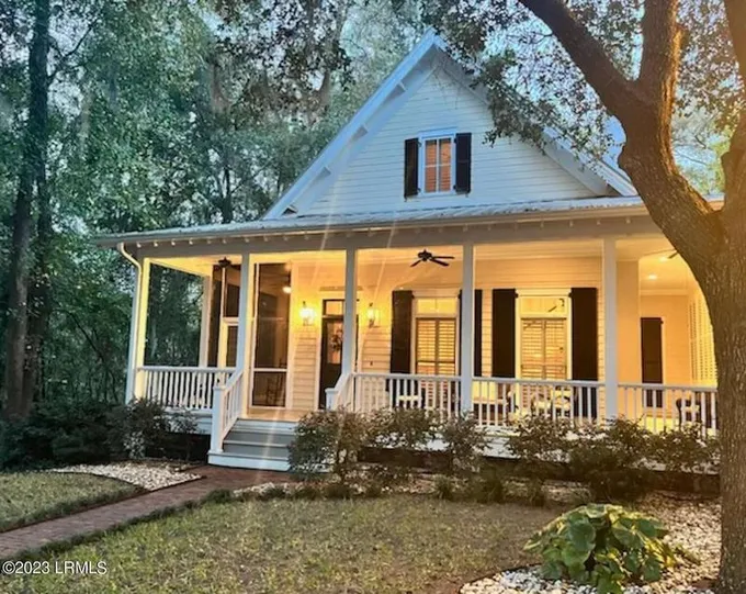 113 Lyford Place, Beaufort, SC 29902  611004475 for Sale