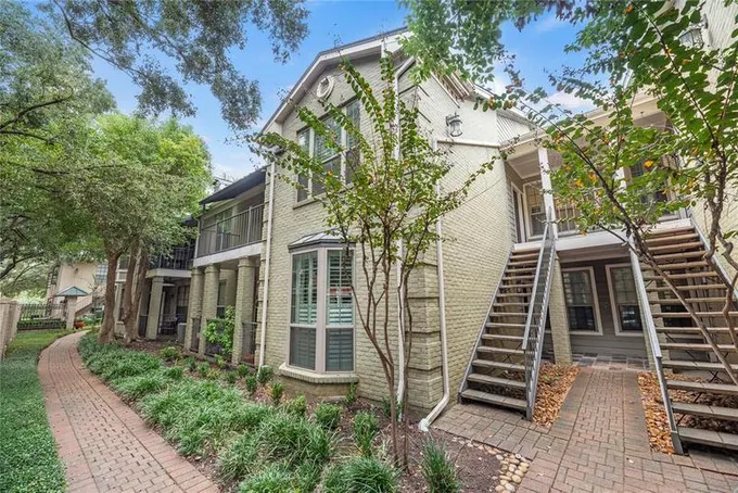 2700 Revere St #104, Houston, TX 77098 for Sale