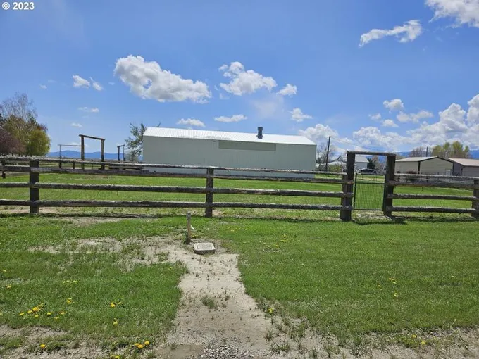 Haines, Baker County, OR Commercial Property, House for sale Property ID: 416455994