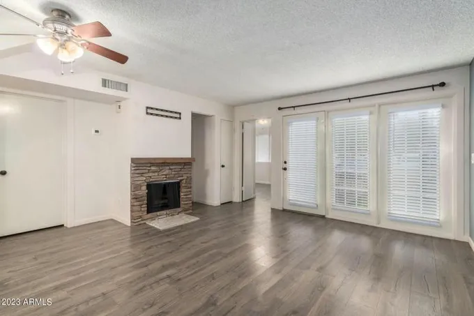 30 E BROWN RD UNIT 1064, Mesa, AZ 85201 Townhouse For Sale  MLS# 6642213 for Rent