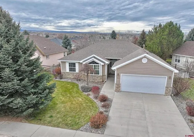 3720 Buffalo Ln, Montrose, CO 81403  MLS# 809849 for Sale
