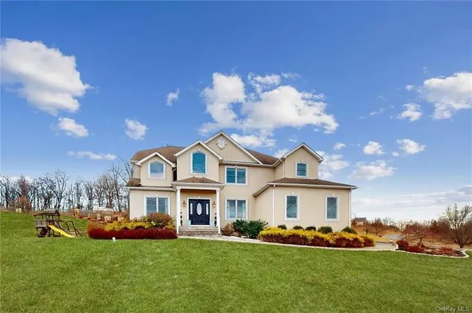 11 DORIAN WAY, Campbell Hall, NY 10916 Single Family Residence For Sale  MLS# H6234366