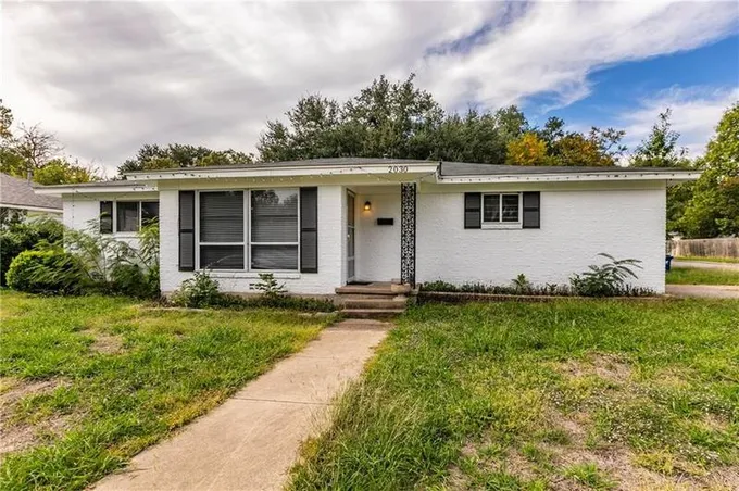 2030 Meadow Road, Waco, TX 76710 for Sale
