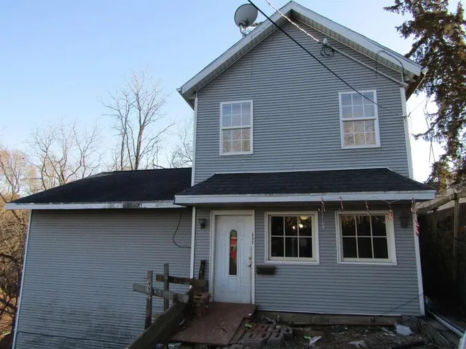 632 W 8th, Dubuque, IA 52001  614403936 for Sale