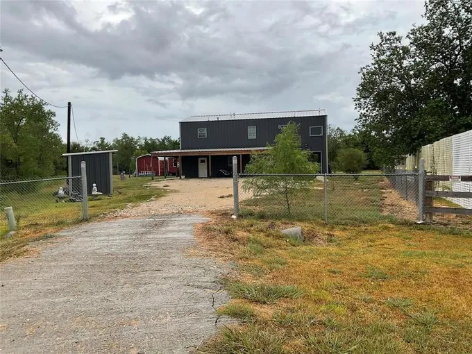 12815 Country Lea Ln, Alvin, TX 77511 for Rent