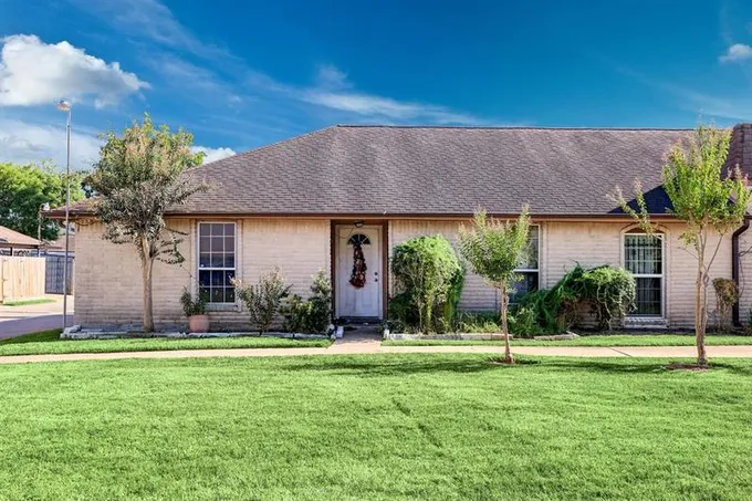 7429 Cook Rd, Houston, TX 77072 for Sale