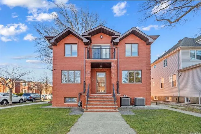 Whitestone, Queens County, NY House for sale Property ID: 418631342