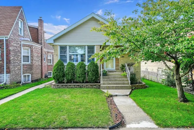 Berwyn, Cook County, IL House for sale Property ID: 418021135
