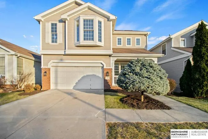 1815 S 173RD ST, Omaha, NE 68130 Single Family Residence For Sale  MLS# 22401356