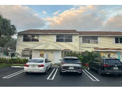 NE 15th St for Sale