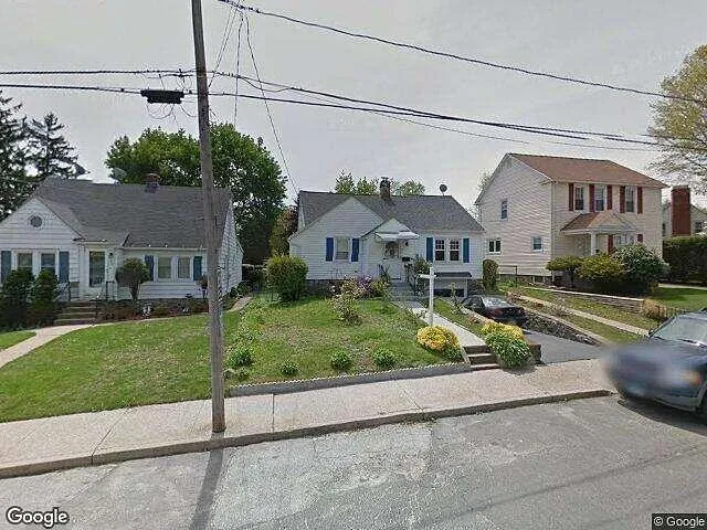 Hinsdale, WATERBURY, CT 06705  611548755 for Sale
