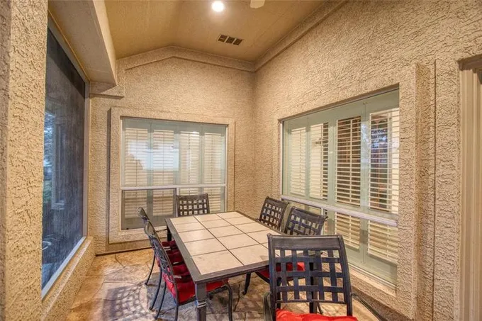 9609 Callaway Ct, Denton, TX 76207 for Sale