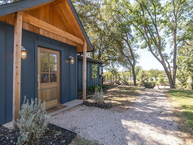 2226 Long Creek Ct, Granbury, TX 76049 for Sale