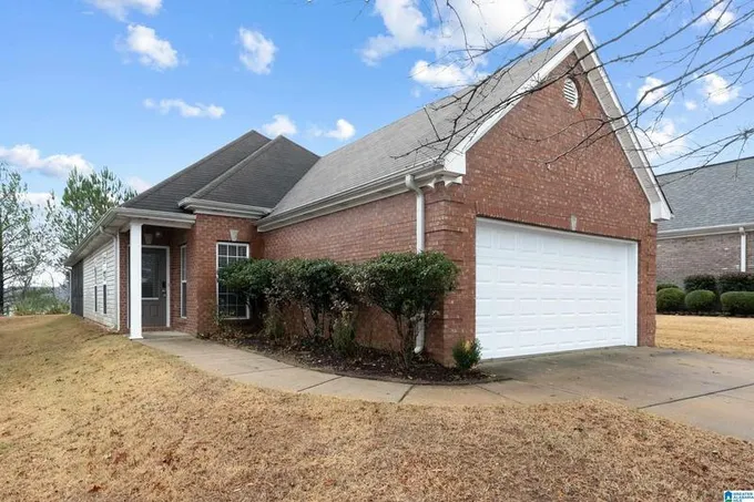 5443 Azalea Trce, Trussville, AL 35173  MLS# 21374136 for Sale