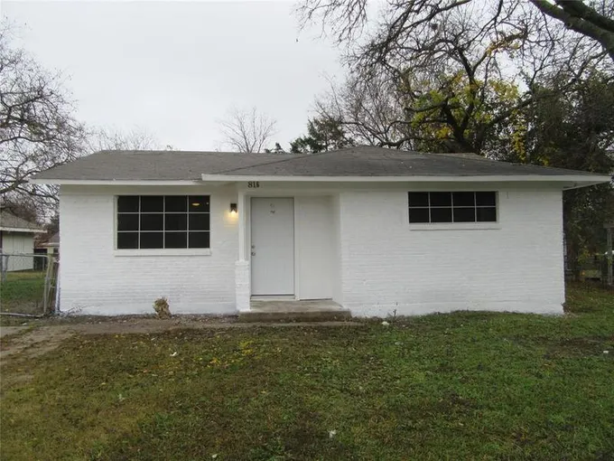 816 Daffodil Dr, Mesquite, TX 75149 for Sale