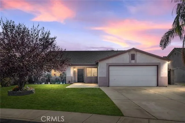 311 Ginger Snap Ln, Bakersfield CA 93307 for Sale