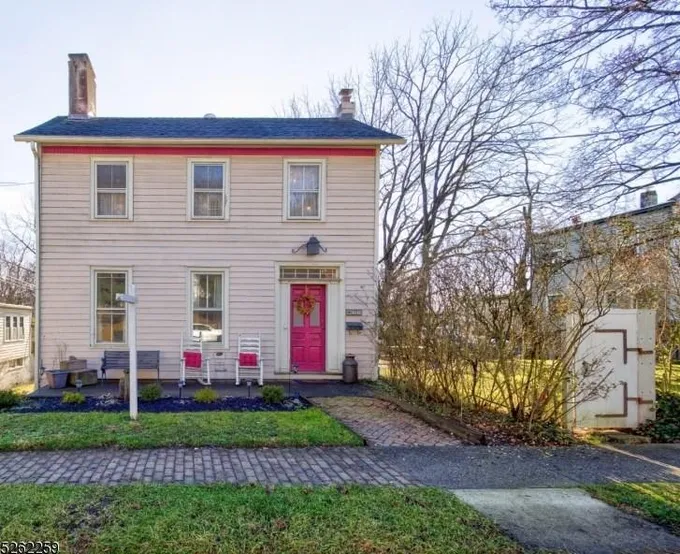 35 W Main St, Clinton, NJ 08809 - MLS 3880707 for Sale