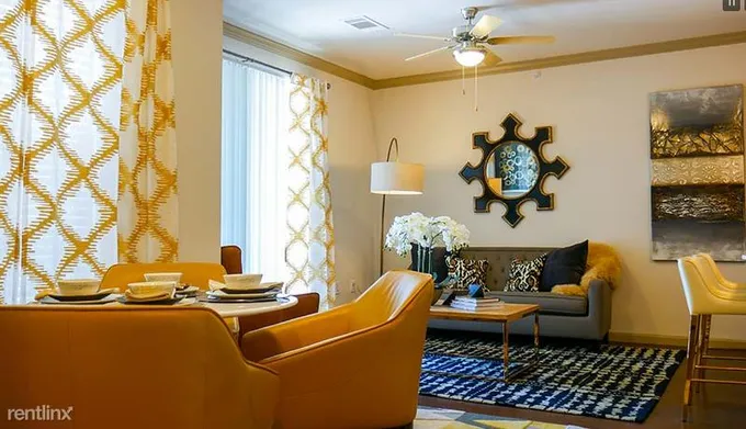 2 BR near La Cantera  Babbird for Sale