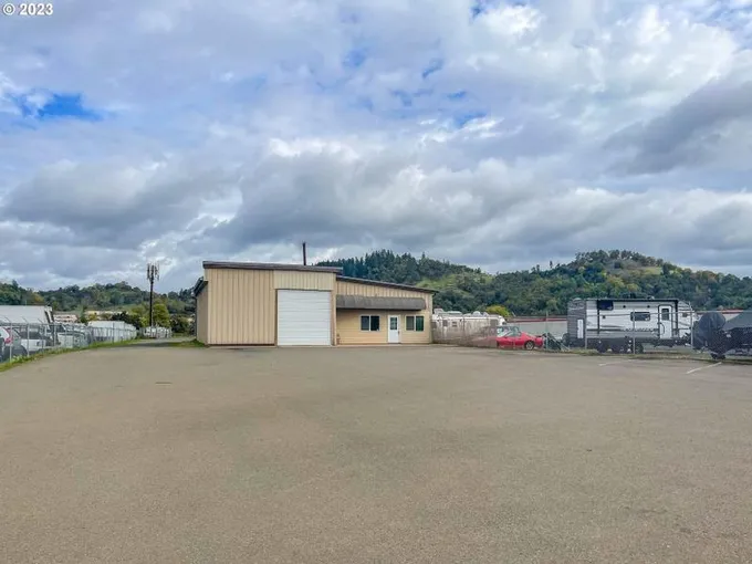 Roseburg, Douglas County, OR Commercial Property, House for sale Property ID: 416972922