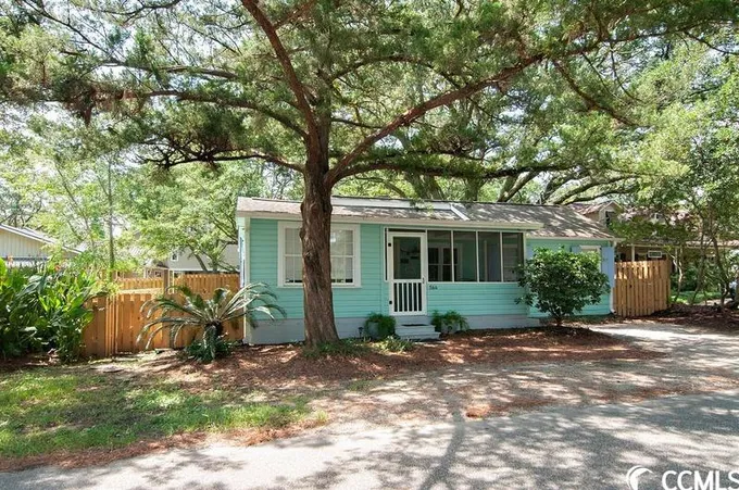564 Blockade Dr, Pawleys Island, SC 29585 - MLS 2318698 for Sale