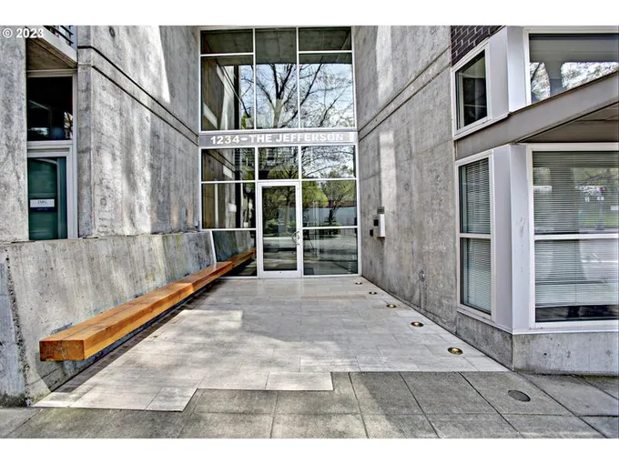1234 SW 18TH AVE 311, Portland OR 97205 for Sale