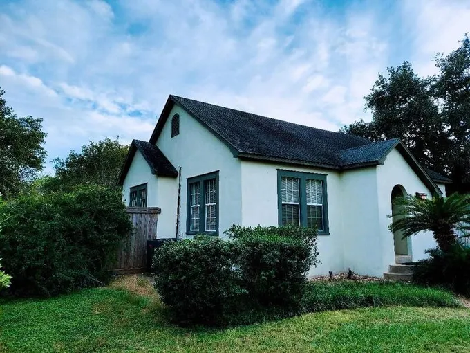 3373 N County Road 312 N, Louise, TX 77455 for Sale