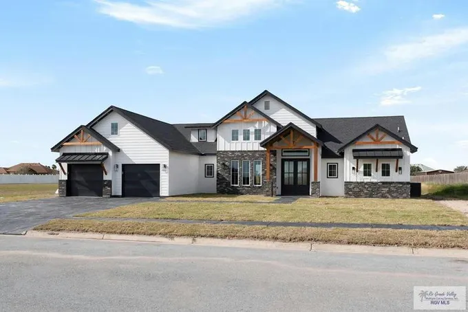 162 VILLAGE EAST DR, LOS FRESNOS, TX 78566 Single Family Residence For Sale  MLS# 29749376