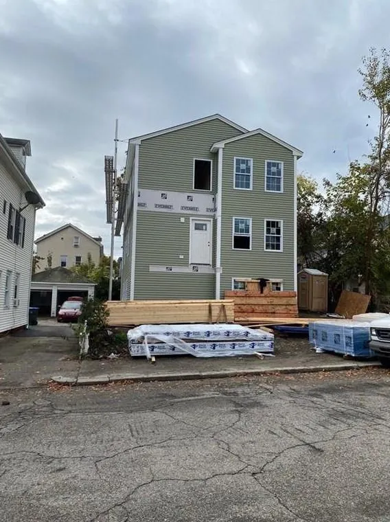 42 Newark St, Providence, RI 02908 - MLS 1330866 for Sale